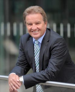 Portrait Franz Untersteller, Minister für Umwelt, Klima und Energiewirtschaft des Landes Baden-Württemberg Portrait Franz Untersteller, Minister für Umwelt, Klima und Energiewirtschaft des Landes Baden-Württemberg
