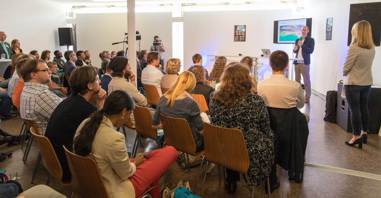 Smarte gruene Welt Handykampagne Saarland